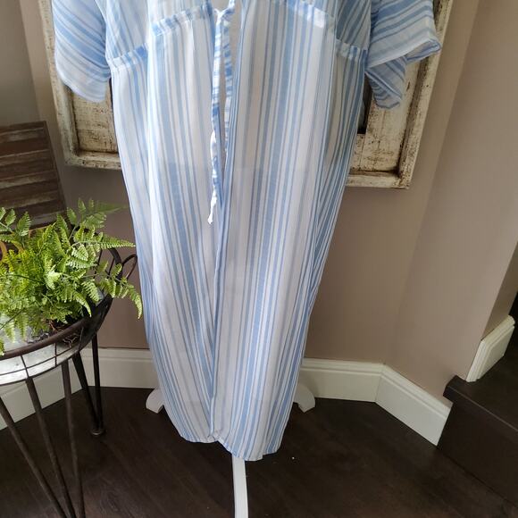 Very J Resort Sheer Stripe Tie Front Swimsuit Coverup Kimono Top in Blue & White - Picture 4 of 11